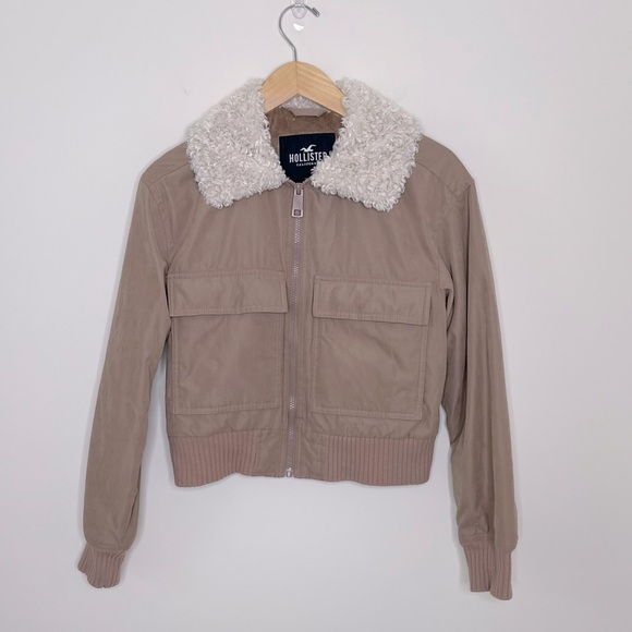 Hollister Women’s Sherpa Collar All-Weather Bomber Jacket fur lined cropped - Picture 1 of 14
